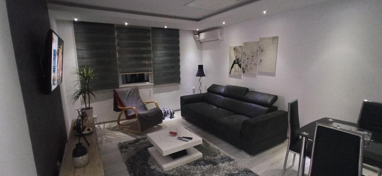 Lux Apartment 7, Parking Ni Exterior foto