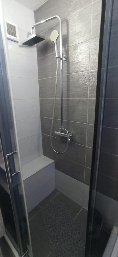 Lux Apartment 7, Parking Ni Exterior foto