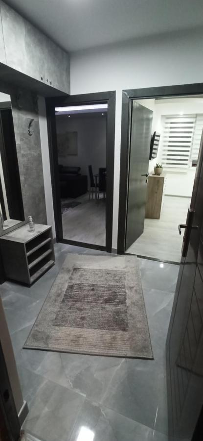 Lux Apartment 7, Parking Ni Exterior foto